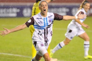 De Buenos Aires a Oslo: Mariana Larroquette es la primera futbolista argentina en competir en Noruega