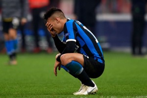 El motivo por el que Lautaro Mart&iacute;nez est&aacute; cada vez m&aacute;s lejos del Barcelona 