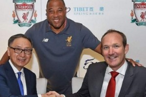 Liverpool FC en el centro de la escena en China por un pol&eacute;mico sponsoreo