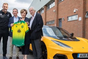 Norwich City cierra un millonario acuerdo con una marca de lujo de automovilismo