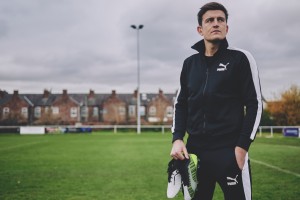 PUMA present&oacute; a Maguire en un mural pintado en Manchester