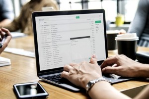 &iquest;Por qu&eacute; abrimos solo el 25% de los emails que nos mandan las empresas?