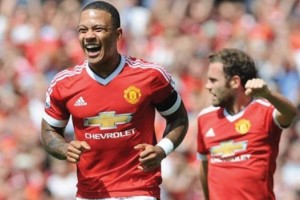 Manchester United perder&aacute; 30 millones de euros si no entra a la Champions League