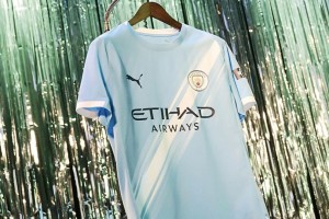 Manchester City y Puma lanzaron su camiseta titular para la temporada 2025/26