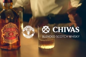 Manchester United anunci&oacute; su v&iacute;nculo con Chivas Regal en un imperdible spot con Romero, Alexis y Valencia