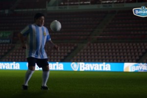 Baviera y una imperdible publicidad de Maradona en Holanda