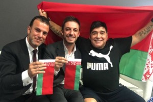 Tras su paso como entrenador por el ascenso &aacute;rabe, Maradona fue nombrado presidente de un club bielorruso