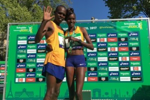 La historia del matrimonio keniata que gan&oacute; la Marat&oacute;n de Par&iacute;s