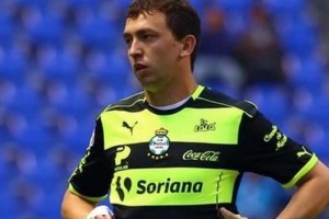 Como Jorge Campos, Marches&iacute;n termin&oacute; un partido jugando de delantero