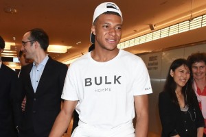 La figura de Mbapp&eacute; crece de la mano de las marcas