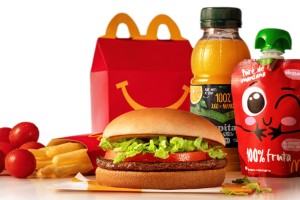 McDonald&rsquo;s lanza una Cajita Feliz m&aacute;s nutritiva