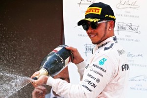 Hamilton, muy cerca de renovar con Mercedes y de ser el mejor pago en la F1