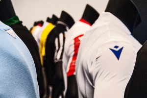 Sponsors; ¿Cómo hace una marca "emergente" para pelear contra las grandes potencias?