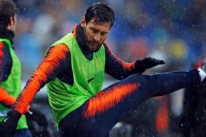 Messi ya estren&oacute; la nueva indumentaria de entrenamiento del FC Barcelona