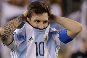 Renunci&oacute; Messi a la Selecci&oacute;n y explot&oacute; Twitter con #NoTeVayasLio