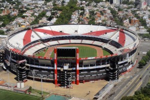 Las claves para que el Monumental tenga un c&eacute;sped de nivel europeo