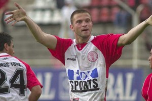 El exjugador de Hurac&aacute;n que pide trabajo por Twitter