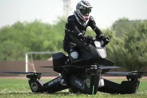 En el país del Mundial de Clubes, la policía ya trabaja con motos voladoras
