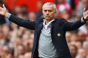 El &ldquo;efecto Mou&rdquo;, la despedida del entrenador levant&oacute; las acciones del Manchester United