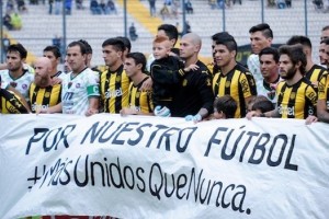 #M&aacute;sUnidosQueNunca: los futbolistas uruguayos expresan su malestar y presentan una carta de reclamo 