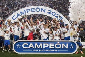 Nacional derrotó a Peñarol en la final y se quedó con el Campeonato Uruguayo