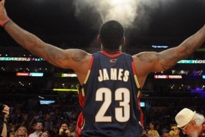 La llegada de LeBron a los Lakers causa un desbalance entre Conferencias y se estudia una tabla general para pr&oacute;xima temporada