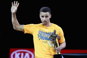 Estos son los 10 jugadores mejor pagos de la NBA para la pr&oacute;xima temporada