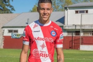 El juvenil de Argentinos Juniors que viaj&oacute; de Bronnitsy a Madrid sin escala para sumarse al "Aleti"