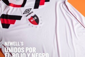 En homenaje a los campeones del 1991, Newell&acute;s present&oacute; su camiseta suplente 