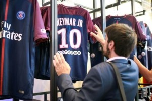 El PSG lanza una nueva línea de productos con Neymar Jr. como imagen