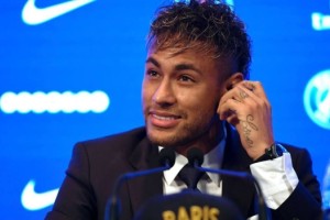 El presidente de la Premier, contento porque no fue un club ingl&eacute;s el que pag&oacute; los 222 millones por Neymar Jr.