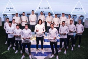Seleccionados uruguayos presentaron la nueva l&iacute;nea de botines Nike para el Mundial