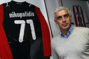 Un ex campe&oacute;n de Europa hoy dirige al equipo de f&uacute;tbol de refugiados