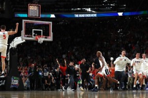 Nissan contin&uacute;a su relaci&oacute;n con el deporte universitario de Estados Unidos