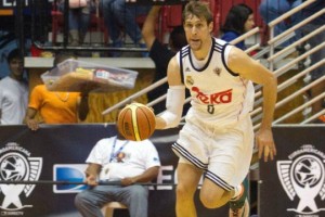 Chapu Nocioni est&aacute; entre los basquetbolistas mejores pagos de Europa