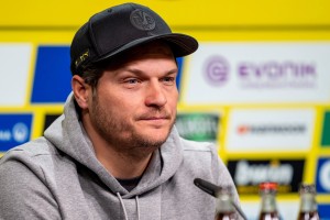 De ojeador de Klopp a dirigir una final de Champions League: la increíble historia del entrenador del Borussia Dortmund