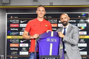 La AS Roma present&oacute; a su nuevo refuerzo como si fuese una entrega de Ikea