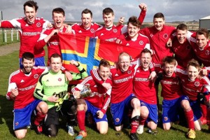 Orkney FC, el equipo escoc&eacute;s que tendr&aacute; que jugar dos partidos al mismo tiempo