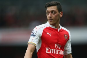 Premier League: As&iacute; ser&iacute;a el f&uacute;tbol visto con los ojos de Mesut &Ouml;zil 