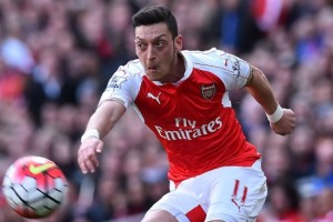 Arsenal le prepara un espectacular contrato a &Ouml;zil, que cobrar&aacute; m&aacute;s que Alexis S&aacute;nchez