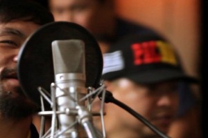 Pacquiao present&oacute; su canci&oacute;n para la pelea con Mayweather