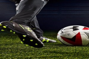 Under Armour dise&ntilde;o su primera pelota