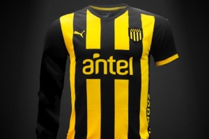 El motivo por el cual Pe&ntilde;arol saldr&aacute; a la cancha con una manga corta y la otra larga este fin de semana