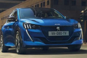 Peugeot presenta su modelo nuevo con figuras del Roland Garros