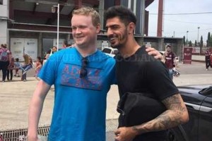 El ingl&eacute;s fan&aacute;tico de Lan&uacute;s que conoci&oacute; al equipo por Football Manager y viaj&oacute; para verlo en la final de Libertadores