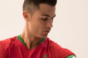 Portugal present&oacute; su indumentaria para el Mundial de Rusia 2018 
