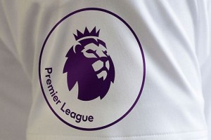 La Premier League autoriz&oacute; el uso de publicidad en las mangas 