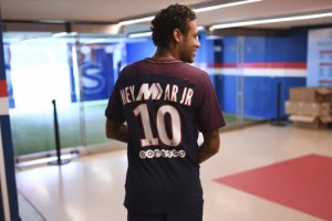 Los innovadores diseños de Mercurial con el PSG que prohibió la Ligue 1 por reglamento