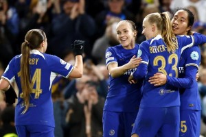 ¿Por qué Chelsea prohibió a sus jugadoras firmar autógrafos y sacarse fotos con los hinchas?