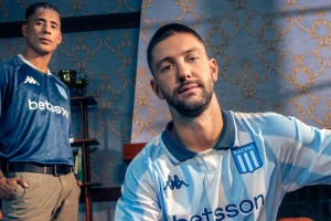 Racing presentó las nuevas camisetas para la temporada 2025 de la mano de Kappa